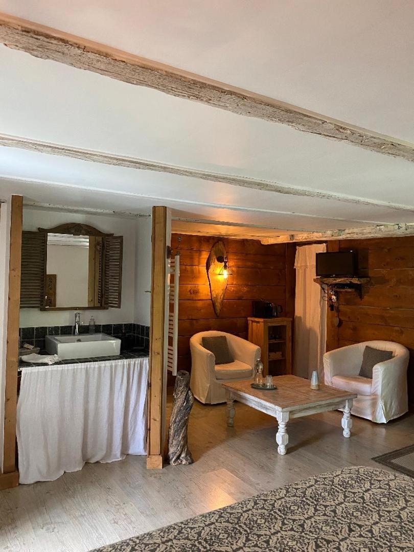 La Perle De La Lauziere, Chambres D Hotes Argentine 외부 사진